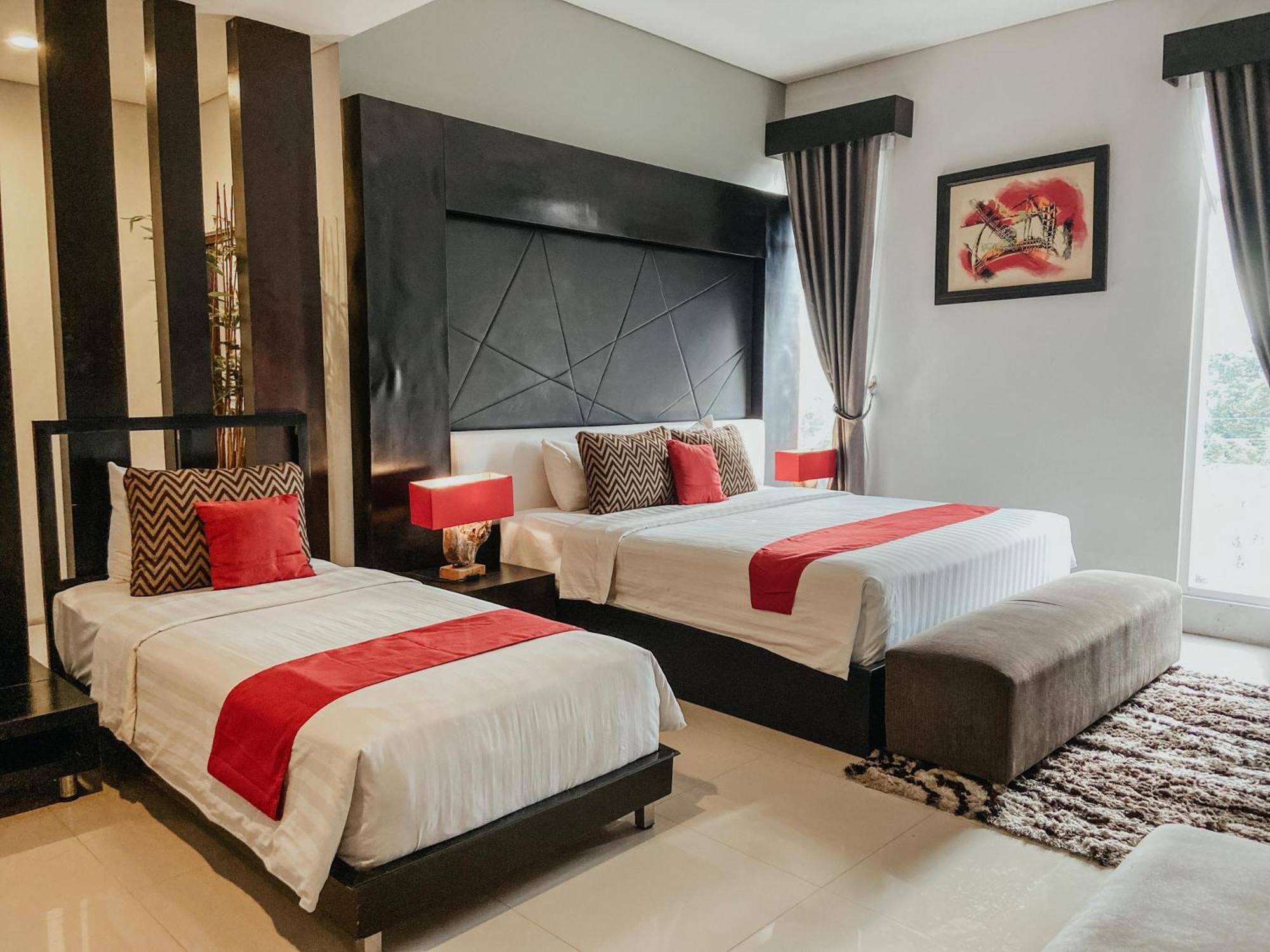 Prima Sr Hotel & Convention Yogyakarta Sleman  Zewnętrze zdjęcie