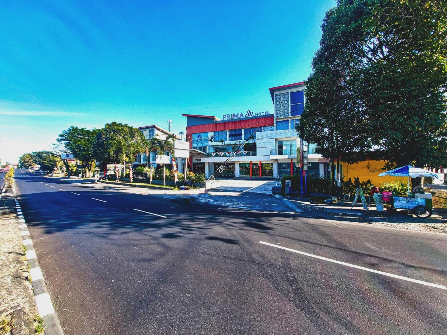 Prima Sr Hotel & Convention Yogyakarta Sleman  Zewnętrze zdjęcie