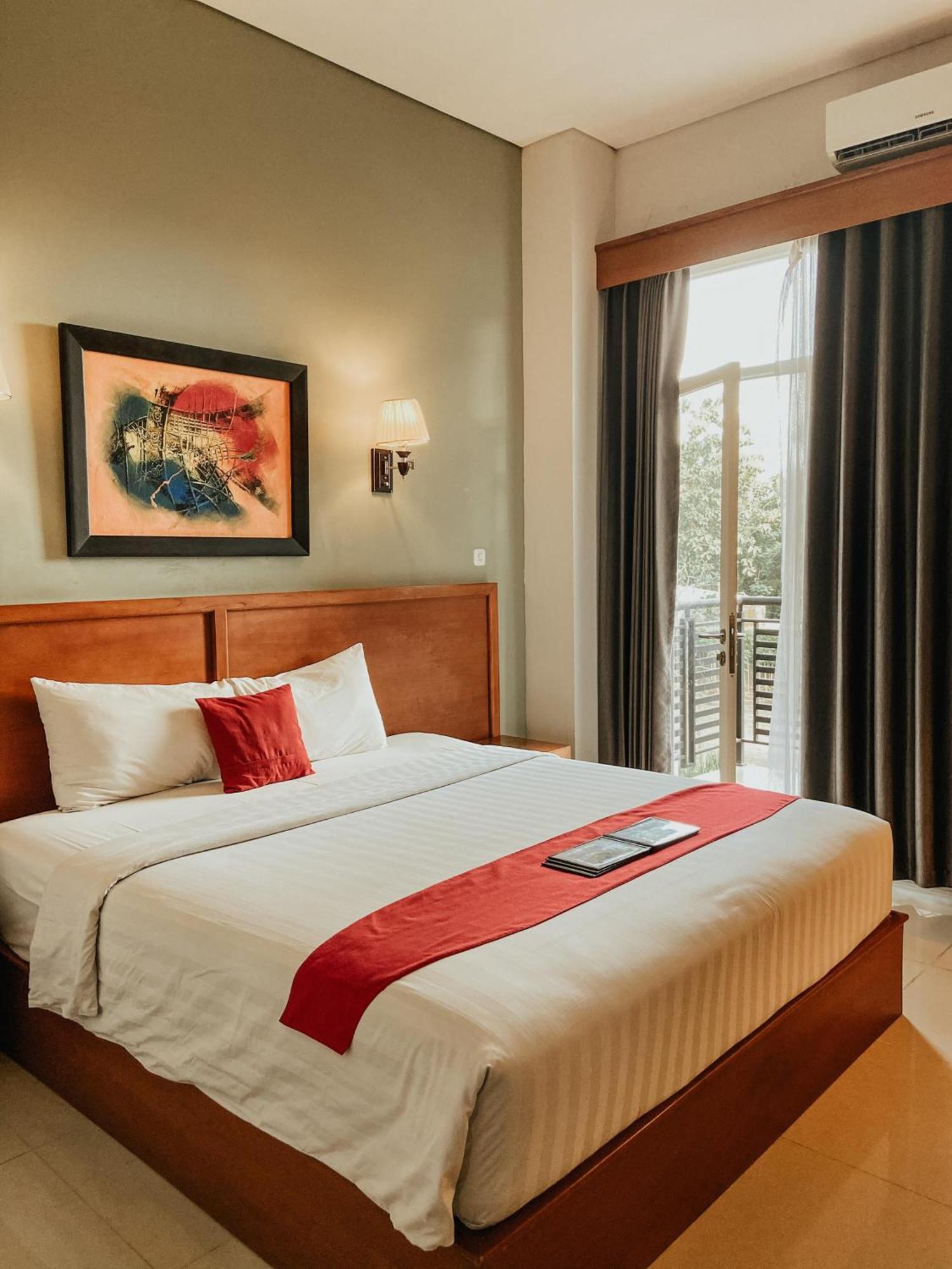 Prima Sr Hotel & Convention Yogyakarta Sleman  Zewnętrze zdjęcie