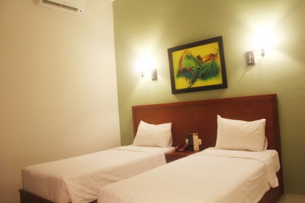 Prima Sr Hotel & Convention Yogyakarta Sleman  Zewnętrze zdjęcie