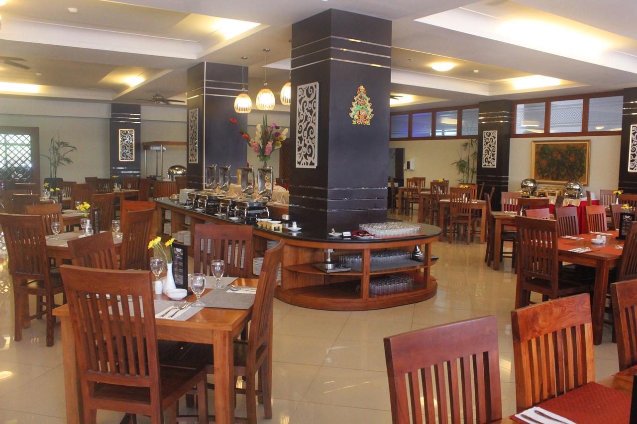 Prima Sr Hotel & Convention Yogyakarta Sleman  Zewnętrze zdjęcie
