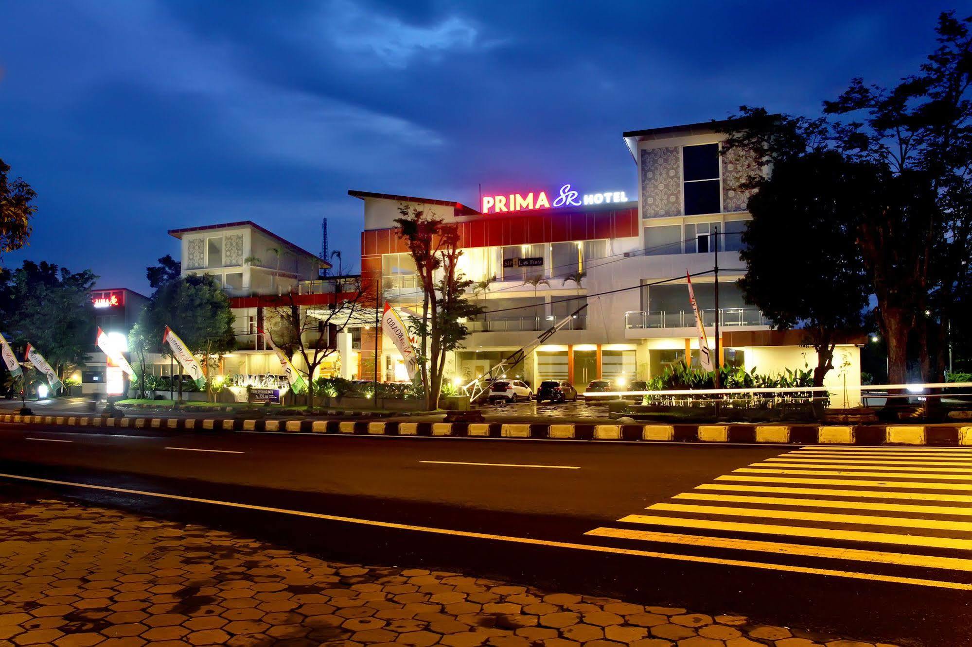 Prima Sr Hotel & Convention Yogyakarta Sleman  Zewnętrze zdjęcie