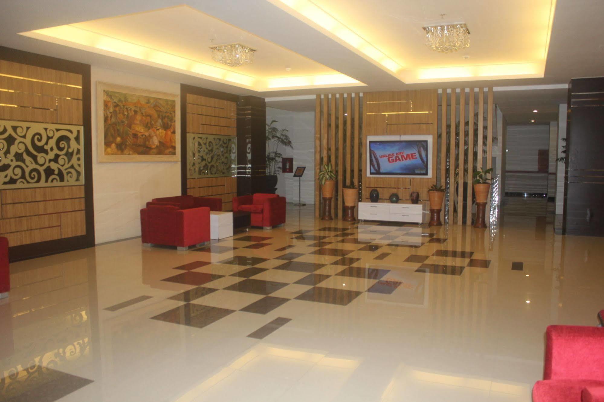 Prima Sr Hotel & Convention Yogyakarta Sleman  Zewnętrze zdjęcie
