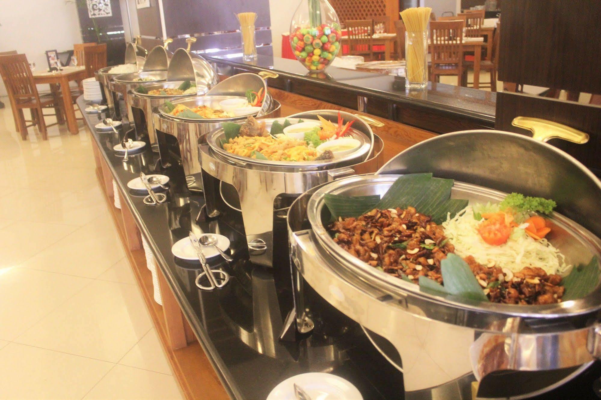 Prima Sr Hotel & Convention Yogyakarta Sleman  Zewnętrze zdjęcie